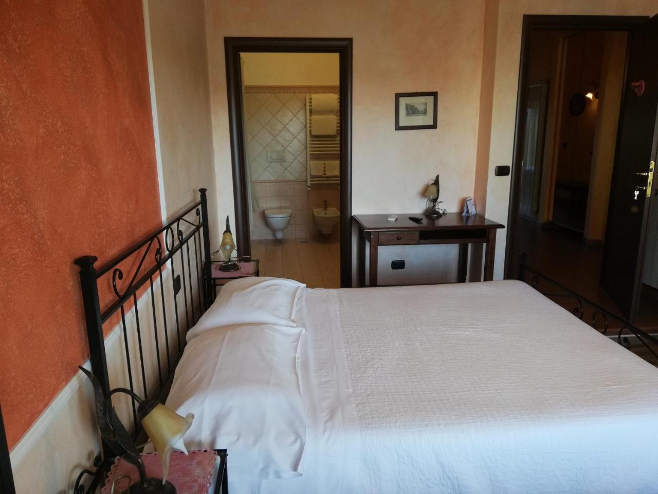 Relais Maria Luisa Locazione Turistica Di Simona Capaccio Frühstückspension Fiumicino